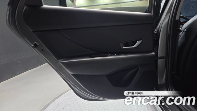 Hyundai Avante Hybrid (CN7) Inspiration 2021 — фото 25