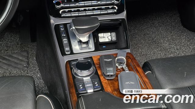 Genesis EQ900 3.8 GDI AWD Prestige 2016 — фото 9