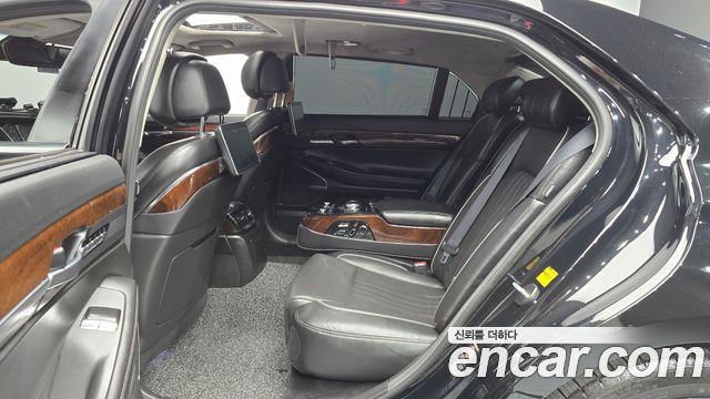 Genesis EQ900 3.8 GDI AWD Prestige 2016 — фото 12