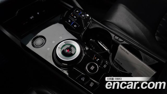 Kia Sportage Hybrid (V) Signature Gravity 2WD 2023 — фото 9