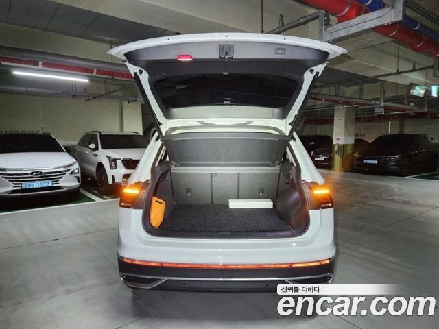 Volkswagen Tiguan (II) 2.0 TDI 4Motion Prestige 2022 — фото 3