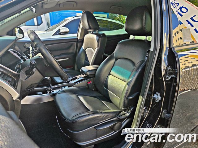 KG Mobility (SsangYong) Korando C 2.0 Advanture 60th Edition 2WD 2015 — фото 17