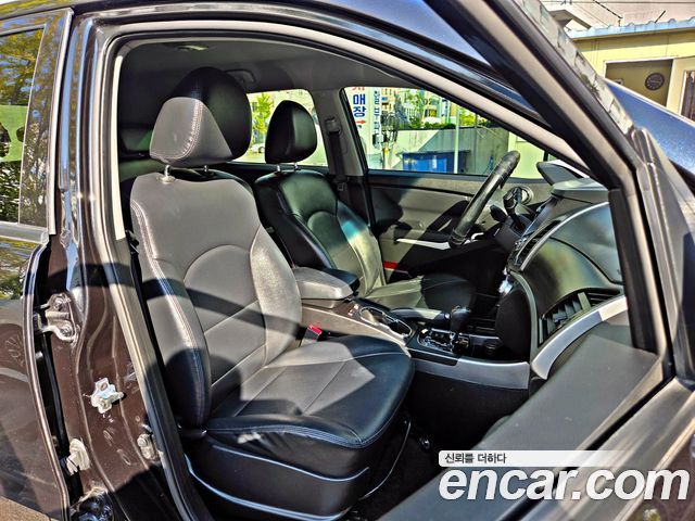 KG Mobility (SsangYong) Korando C 2.0 Advanture 60th Edition 2WD 2015 — фото 18