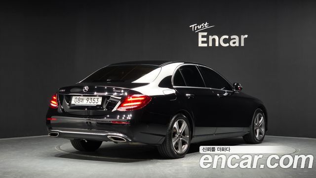 Mercedes-Benz E-Class (W213) E300 Avantgarde 2019 — фото 2