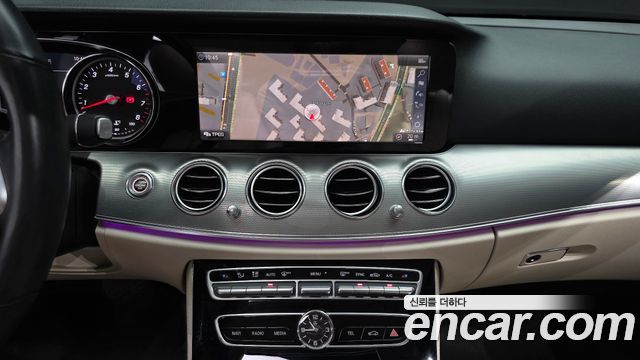 Mercedes-Benz E-Class (W213) E300 Avantgarde 2019 — фото 14