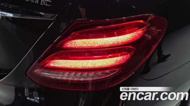 Mercedes-Benz E-Class (W213) E300 Avantgarde 2019 — фото 23