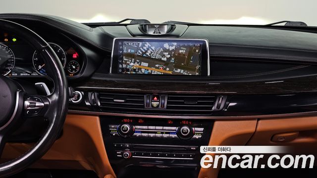 BMW X6 (F16) M50d 2017 — фото 14