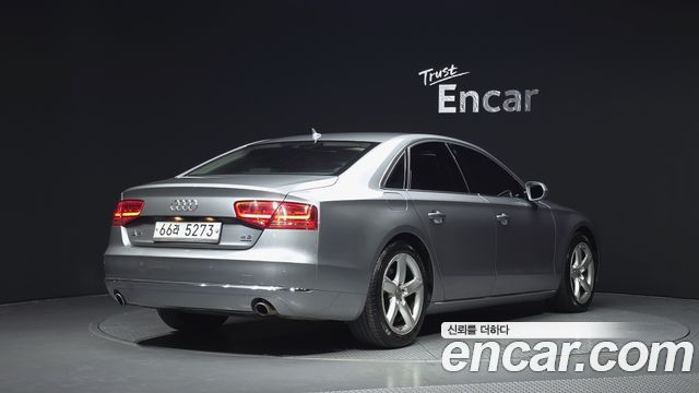 Audi A8 3.0 TFSI Quattro D4 2012 — фото 2