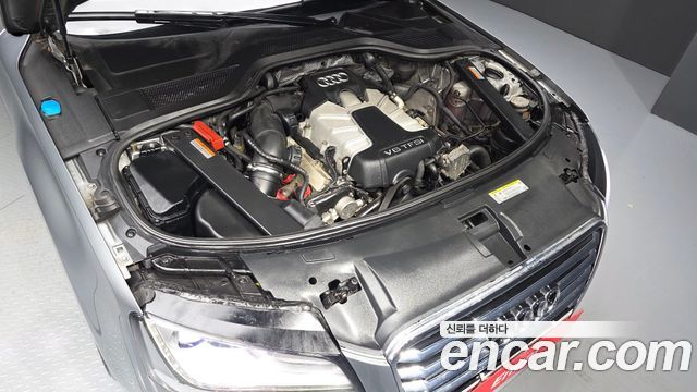 Audi A8 3.0 TFSI Quattro D4 2012 — фото 6