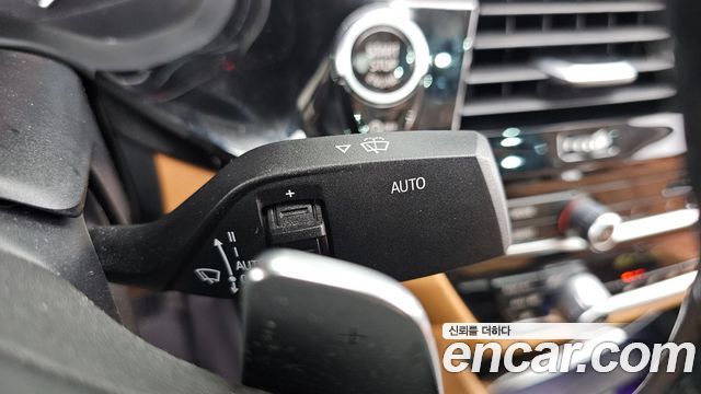 BMW 5 Series (G30) 520d Luxury Special Edition 2018 — фото 29