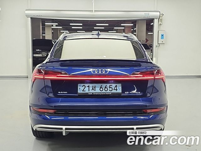 Audi e-tron 55 Quattro Sportback 2022 — фото 3