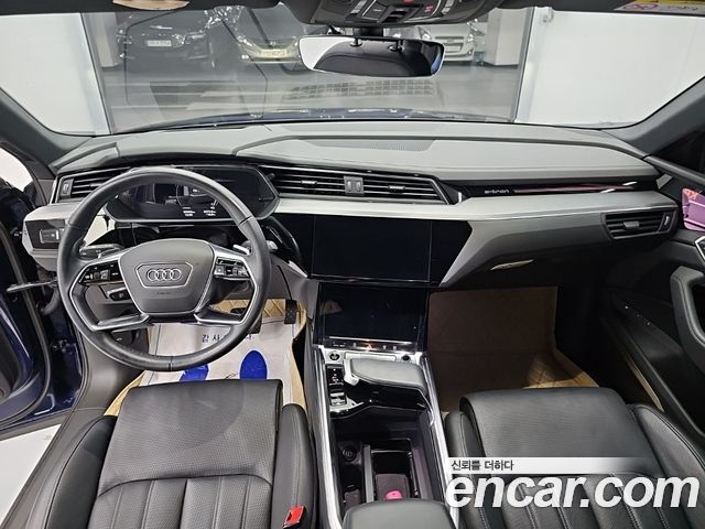 Audi e-tron 55 Quattro Sportback 2022 — фото 7
