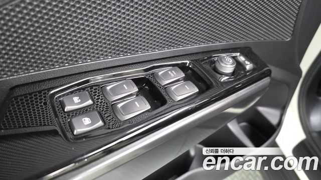 KG Mobility (SsangYong) Tivoli Air 1.5 A7 2WD 2023 — фото 28