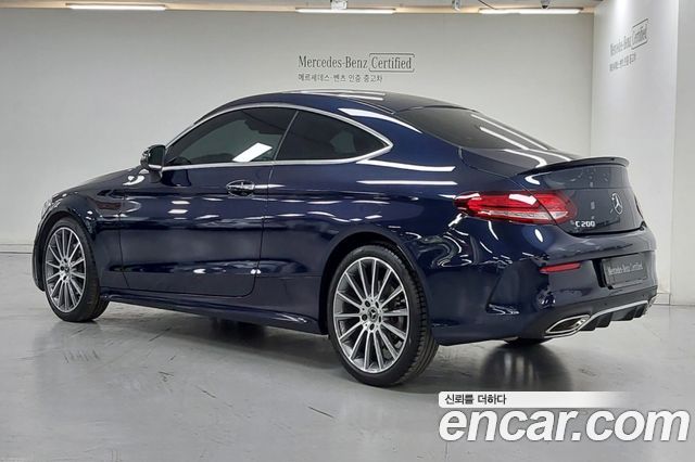 Mercedes-Benz C-Class (W205) C200 Coupe 2023 — фото 2