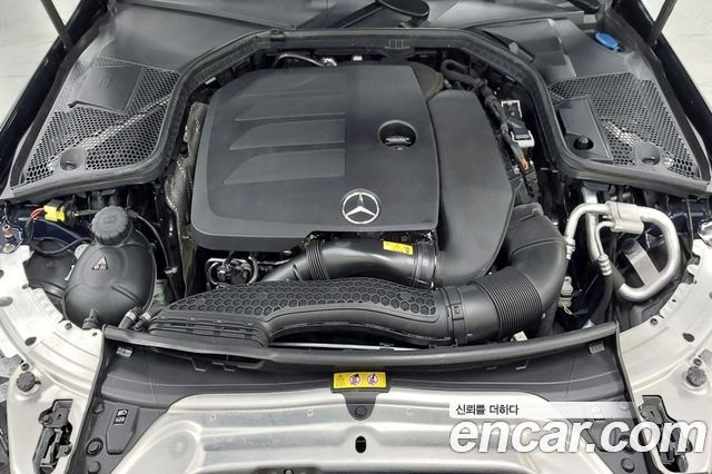 Mercedes-Benz C-Class (W205) C200 Coupe 2023 — фото 6