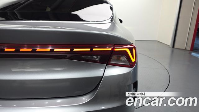 Kia K5 (III) 2.0 Signature 2021 — фото 23