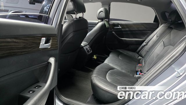 Hyundai Sonata (LF) 2.0 Premium 2015 — фото 12