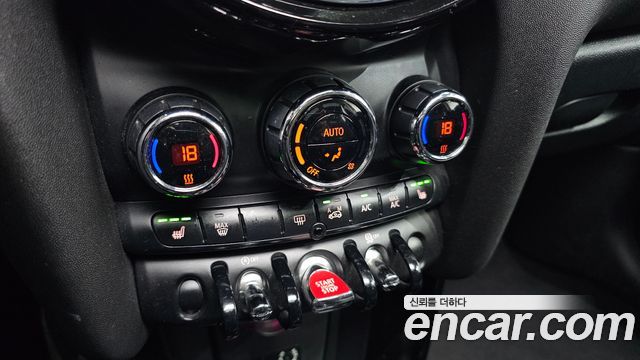 MINI Cooper 5Door HIGH 3rd 2016 — фото 19