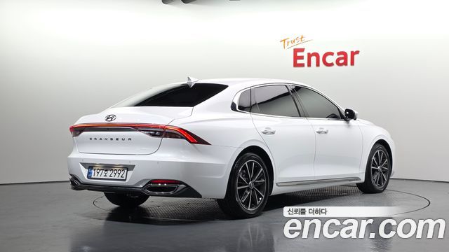 Hyundai Grandeur (IG) 2.5 Le Blanc 2023 — фото 2