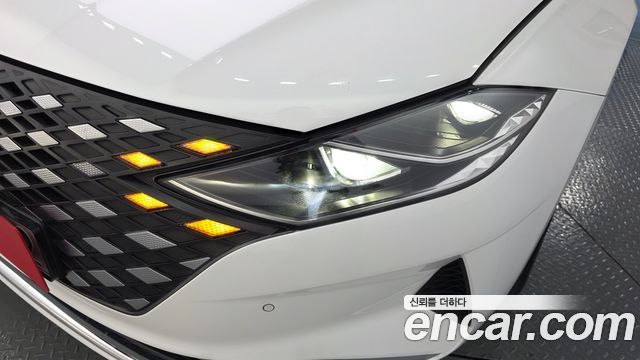 Hyundai Grandeur (IG) 2.5 Le Blanc 2023 — фото 22