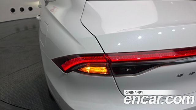 Hyundai Grandeur (IG) 2.5 Le Blanc 2023 — фото 23