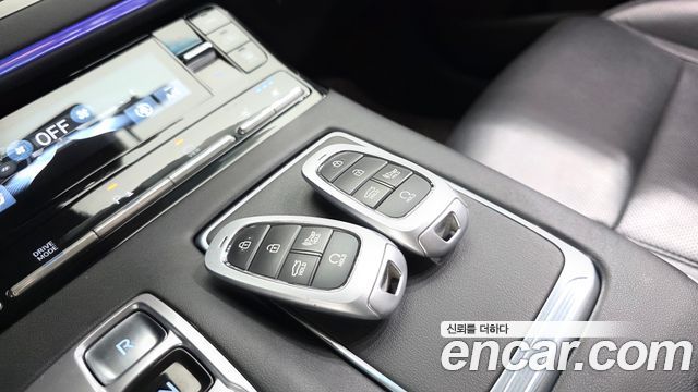 Hyundai Grandeur (IG) 2.5 Le Blanc 2023 — фото 36