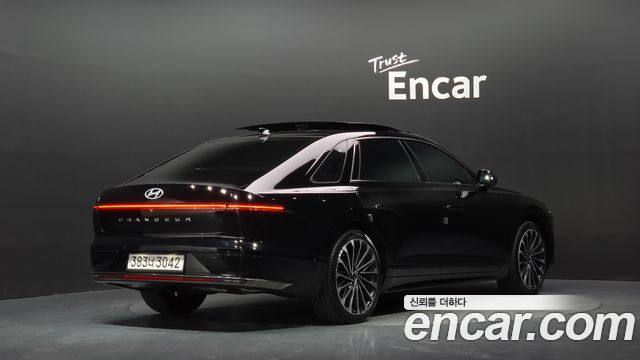 Hyundai Grandeur Hybrid (GN7) Calligraphy 2023 — фото 2