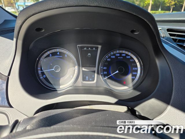 Hyundai Grandeur (HG) HG240 Modern 2015 — фото 15