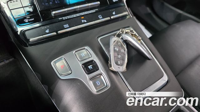 Hyundai Grandeur (IG) 3.0 LPi Rent Car Modern 2022 — фото 9