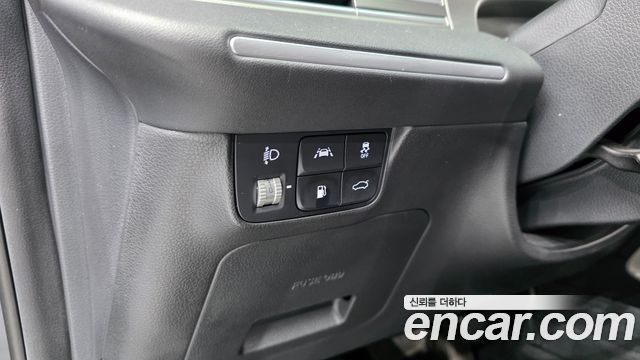 Hyundai Grandeur (IG) 3.0 LPi Rent Car Modern 2022 — фото 12