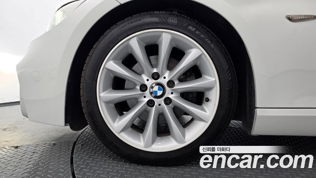 BMW 3 Series (E90) 328i convertible 2013 — фото 5
