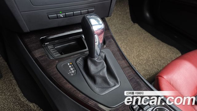 BMW 3 Series (E90) 328i convertible 2013 — фото 9