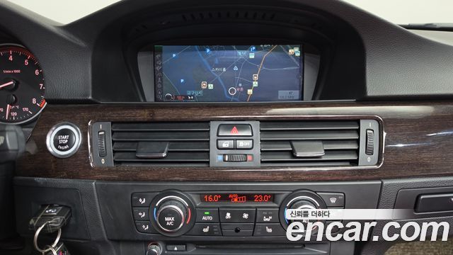 BMW 3 Series (E90) 328i convertible 2013 — фото 14