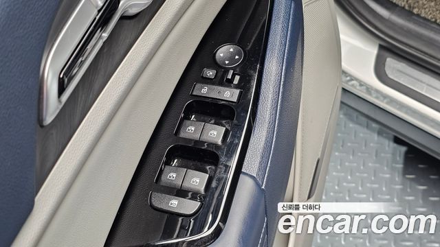 Kia Sportage (V) Gasoline 1.6 Turbo 2WD Signature Gravity 2022 — фото 17