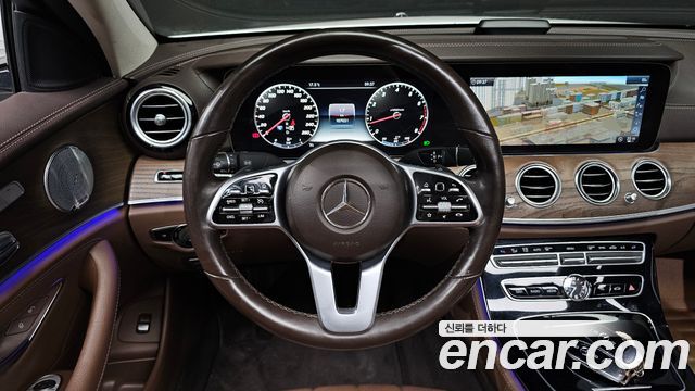 Mercedes-Benz E-Class (W213) E300 4MATIC Exclusive 2019 — фото 12