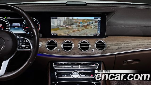 Mercedes-Benz E-Class (W213) E300 4MATIC Exclusive 2019 — фото 14