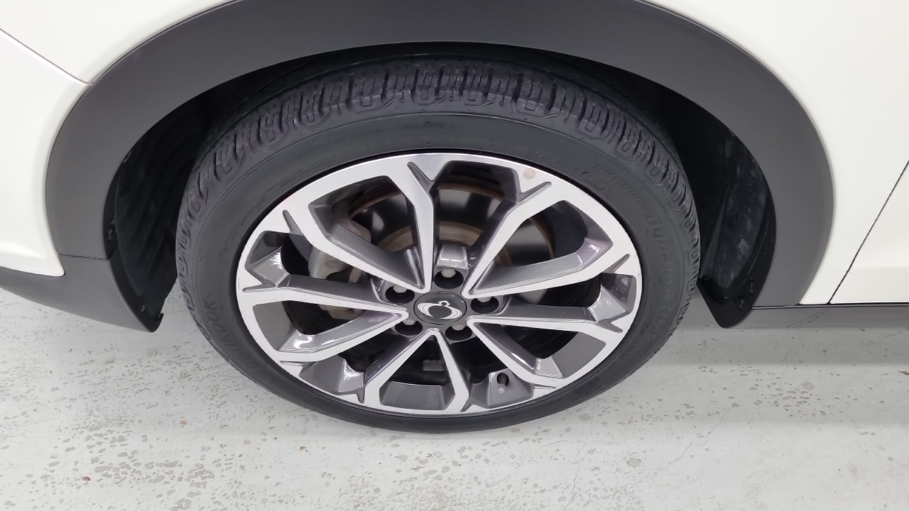KG Mobility (SsangYong) Tivoli Armor Gear Edition 2WD 2018 — фото 5