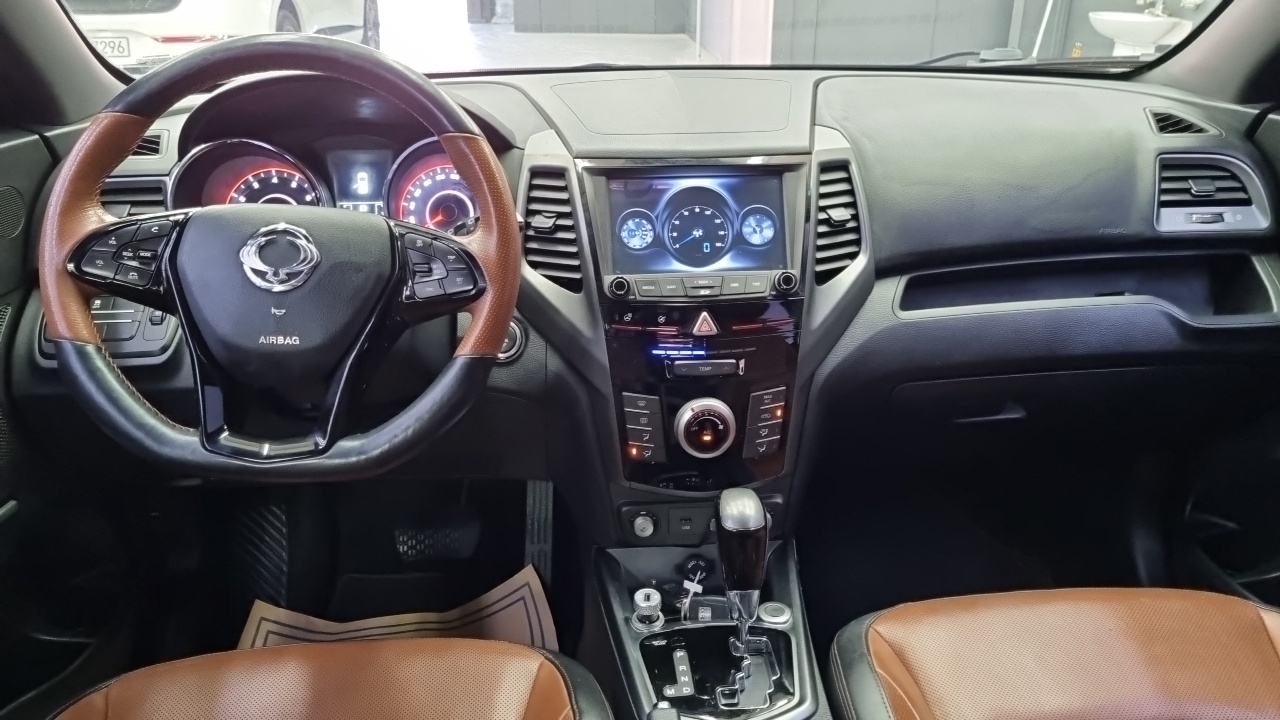 KG Mobility (SsangYong) Tivoli Armor Gear Edition 2WD 2018 — фото 7