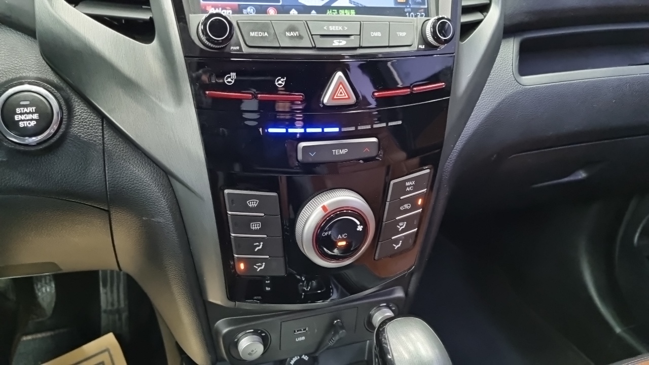 KG Mobility (SsangYong) Tivoli Armor Gear Edition 2WD 2018 — фото 19