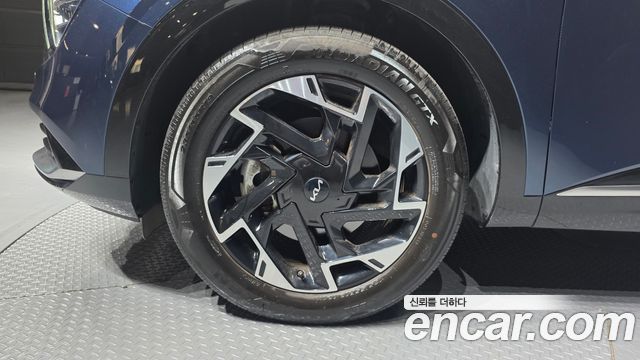 Kia Sportage (V) Gasoline 1.6 Turbo 4WD Signature 2023 — фото 5