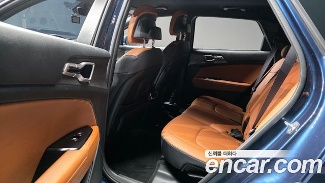 Kia Sportage (V) Gasoline 1.6 Turbo 4WD Signature 2023 — фото 12
