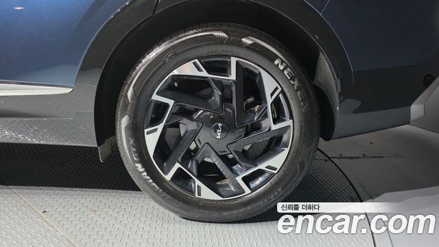 Kia Sportage (V) Gasoline 1.6 Turbo 4WD Signature 2023 — фото 21