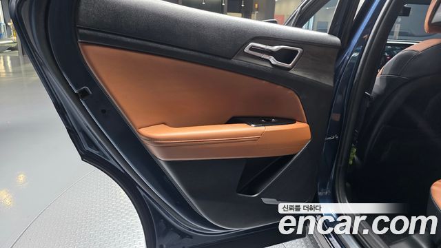 Kia Sportage (V) Gasoline 1.6 Turbo 4WD Signature 2023 — фото 25