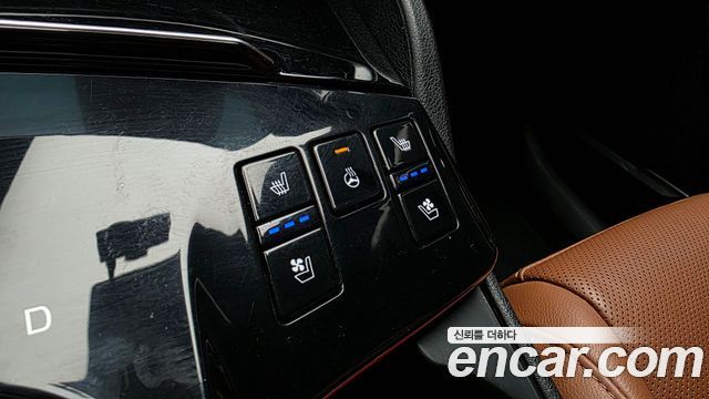 Kia Sportage (V) Gasoline 1.6 Turbo 4WD Signature 2023 — фото 33