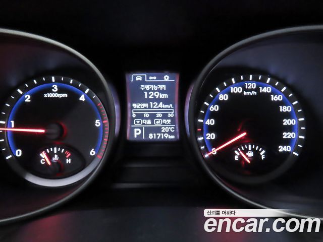 Hyundai Santa Fe (DM) Diesel(e-VGT) 2.0 2WD Premium 2015 — фото 8