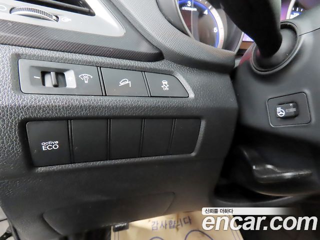 Hyundai Santa Fe (DM) Diesel(e-VGT) 2.0 2WD Premium 2015 — фото 18