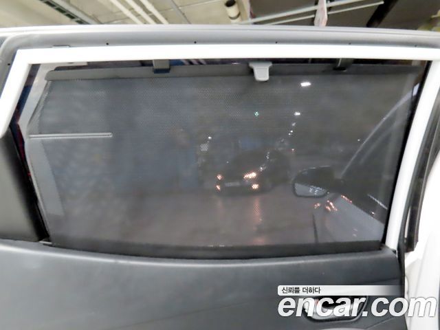 Hyundai Santa Fe (DM) Diesel(e-VGT) 2.0 2WD Premium 2015 — фото 20