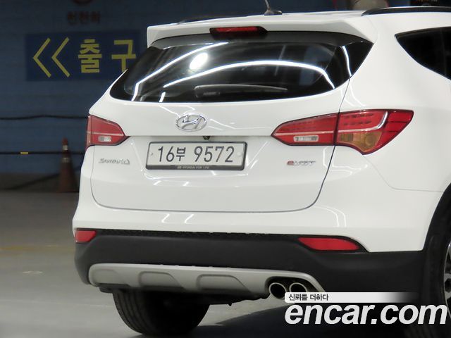 Hyundai Santa Fe (DM) Diesel(e-VGT) 2.0 2WD Premium 2015 — фото 21
