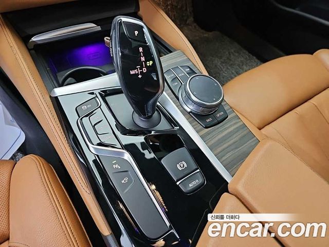 BMW 5 Series (G30) 520d M Sport Package Plus 2017 — фото 8