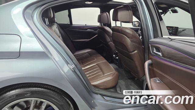 BMW 5 Series (G30) 530i M Sport Package Plus 2018 — фото 12